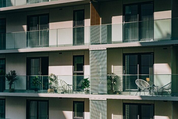 2 Bedroom Apartment To Rent In Chapel Wharf, Manchester, M3