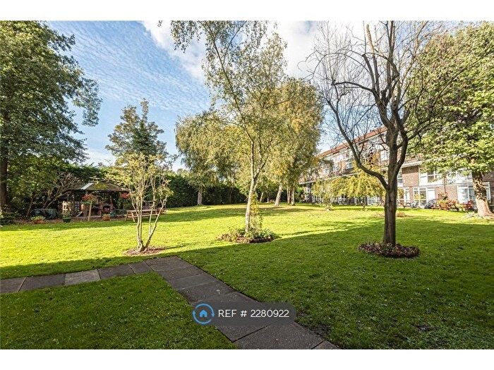 2 Bedroom Maisonette To Rent In Ebury House, Rickmansworth, WD3