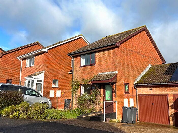 2 Bedroom Link Detached House For Sale In Higher Days Road, Swanage, BH19