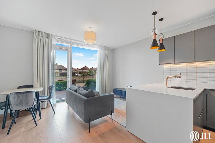 1 Bedroom Flat To Rent In Copper Works Wharf Sugar House Island, E15