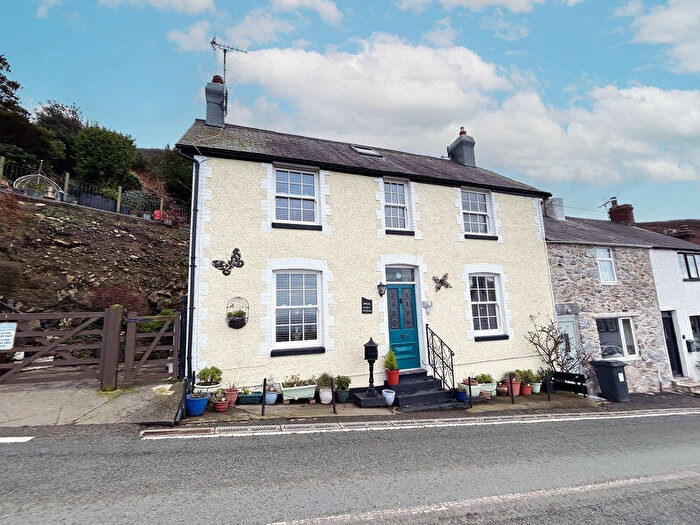 3 Bedroom End Of Terrace House For Sale In Conwy Old Road, Dwygyfylchi, LL34