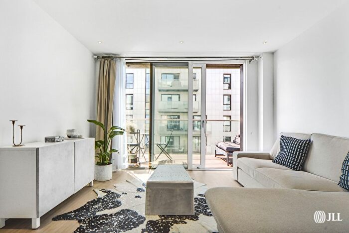 1 Bedroom Flat For Sale In City View Apartments, Devan Grove, N4