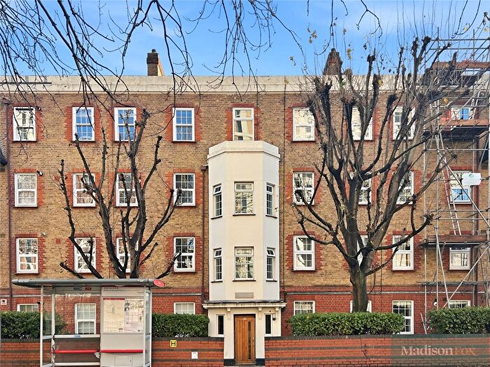 3 Bedroom Flat For Sale In Manor Road, Stratford, E15