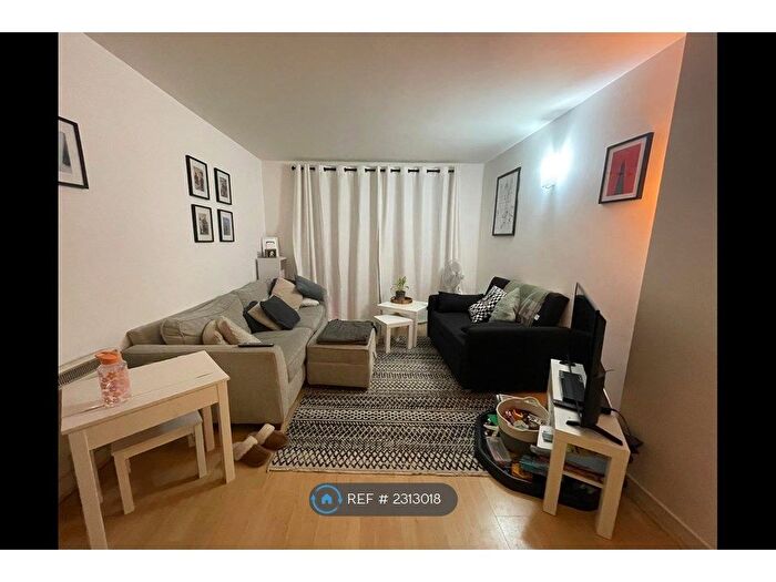 1 Bedroom Flat To Rent In Montana Building, London, SE13