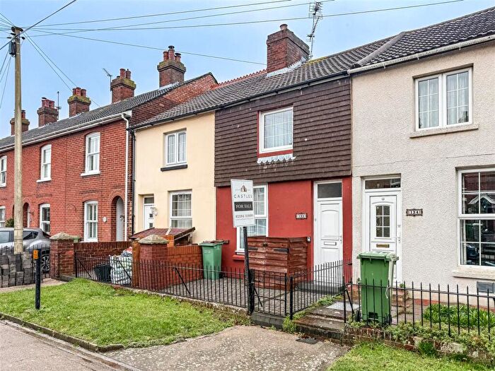 2 Bedroom Terraced House For Sale In Castle Street, Portchester, PO16