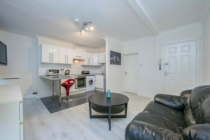 1 Bedroom Flat To Rent In Cleveland Street, London Fitzrovia, W1T