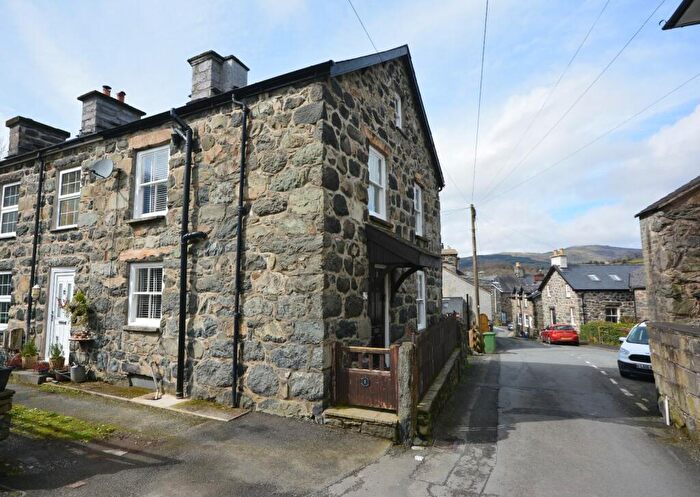 3 Bedroom End Of Terrace House For Sale In Wesley Place, Dolgellau, LL40