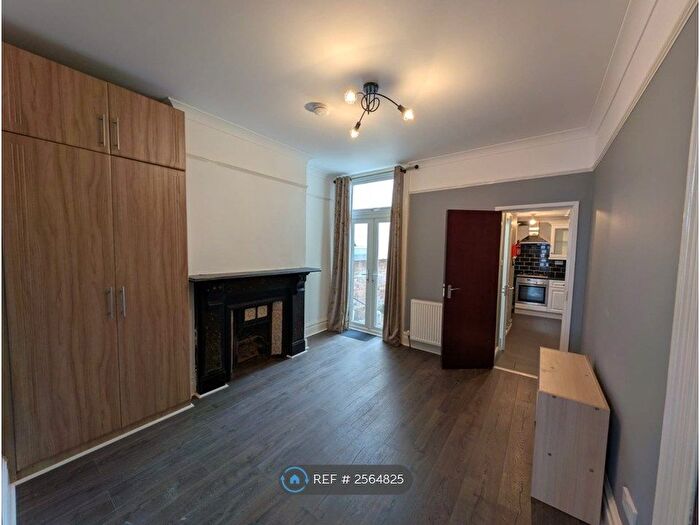 1 Bedroom Flat To Rent In Southampton, Southampton, SO14