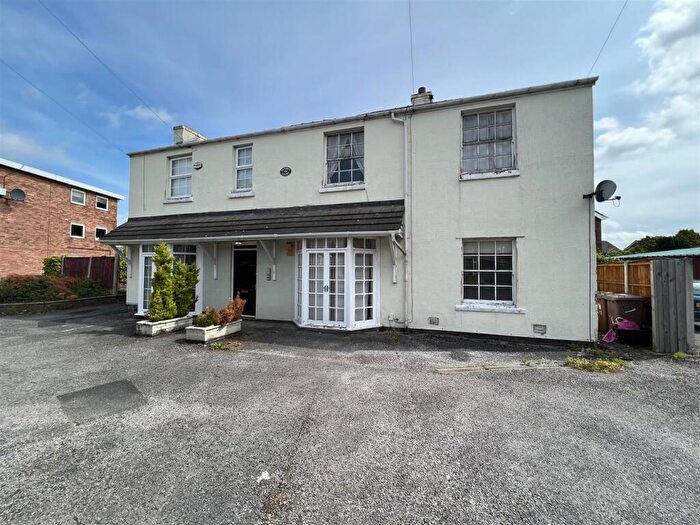 2 Bedroom Flat For Sale In Warrington Road Rainhill, Prescot, L35