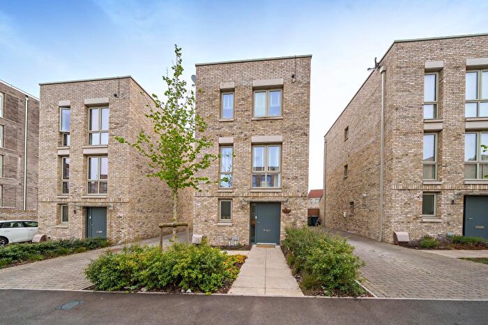 4 Bedroom Detached House For Sale In Littlemore, Oxford, OX4