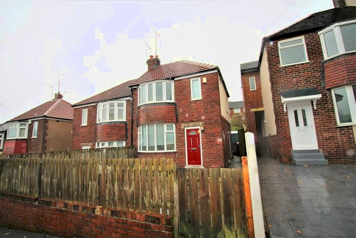 2 Bedroom Semi-Detached House To Rent In Monckton Road, Sheffield, S5