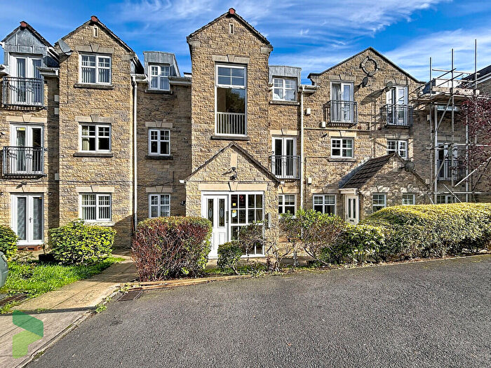 2 Bedroom Apartment For Sale In Weavers Mews, Darwen, BB3