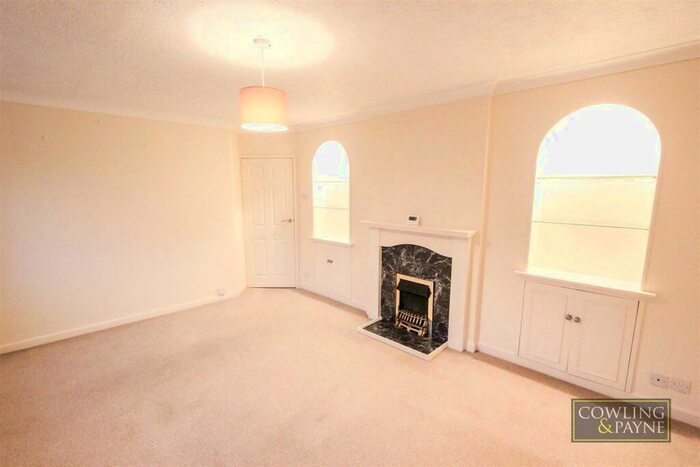 2 Bedroom Apartment To Rent In Ardleigh Court, Shenfield, CM15