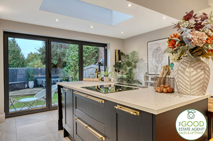 3 Bedroom Terraced House For Sale In Rochford Green, Loughton, IG10