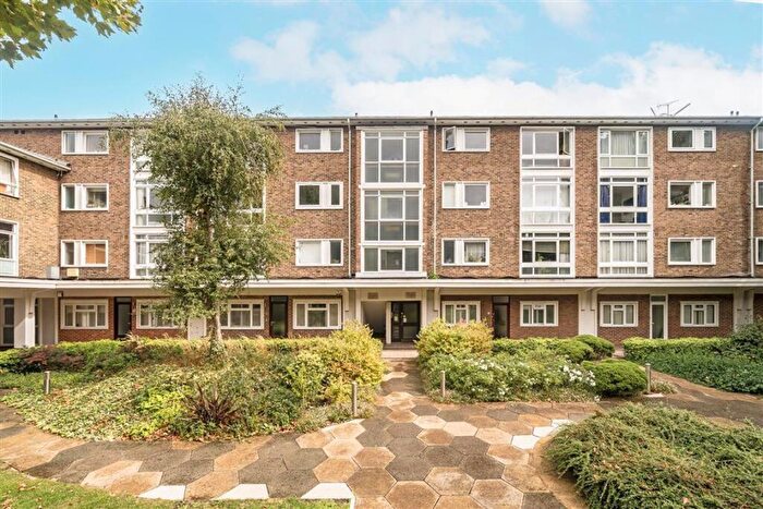 2 Bedroom Flat For Sale In Renfrew Road, Kennington, SE11