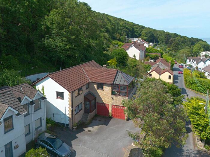 4 Bedroom Detached House For Sale In Kewstoke Road, Kewstoke, Weston-Super-Mare, BS22