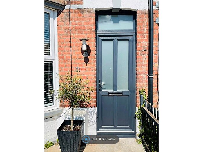 1 Bedroom Terraced House To Rent In Albion Street, Exeter, EX4