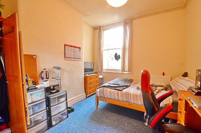 5 Bedroom Terraced House To Rent In Dongola Road, Bristol, BS7