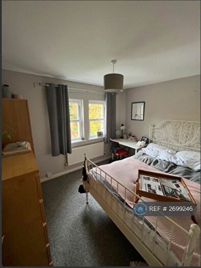 6 Bedroom End Of Terrace House To Rent In Avondale Court, Bath, BA1