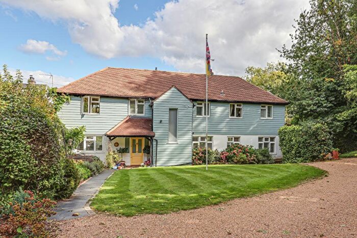 4 Bedroom Detached House For Sale In Kingswood Way, South Croydon, Surrey, CR2