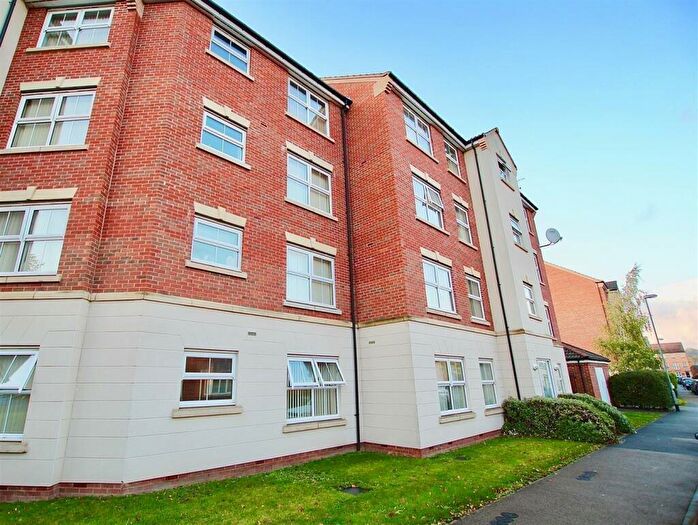 2 Bedroom Flat To Rent In Mountbatten Way, Chilwell, Beeston, Nottingham, NG9