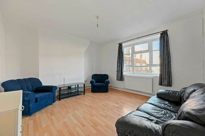 3 Bedroom Flat To Rent In Hargreaves House, Australia Road, White City Estate, W12