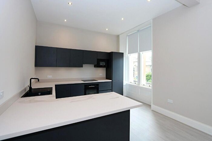2 Bedroom Flat To Rent In Hyndland Road, Glasgow, G12