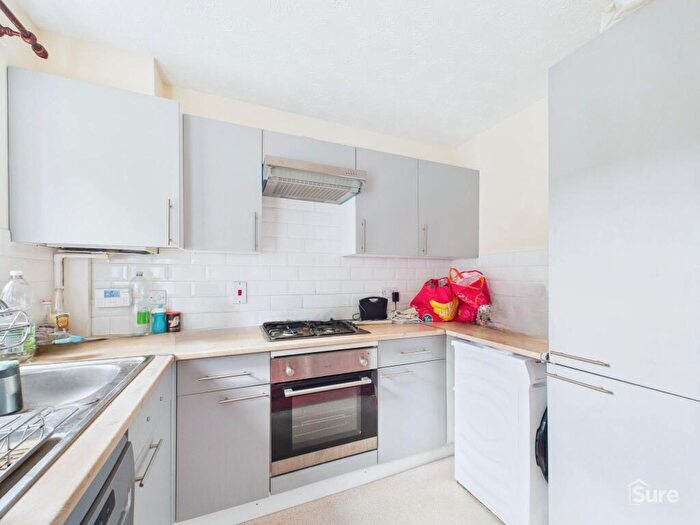 2 Bedroom End Of Terrace House To Rent In Weston Park Avenue, Burton-On-Trent, DE14