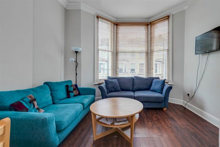 2 Bedroom Flat For Sale In Matheson Road, London, W14