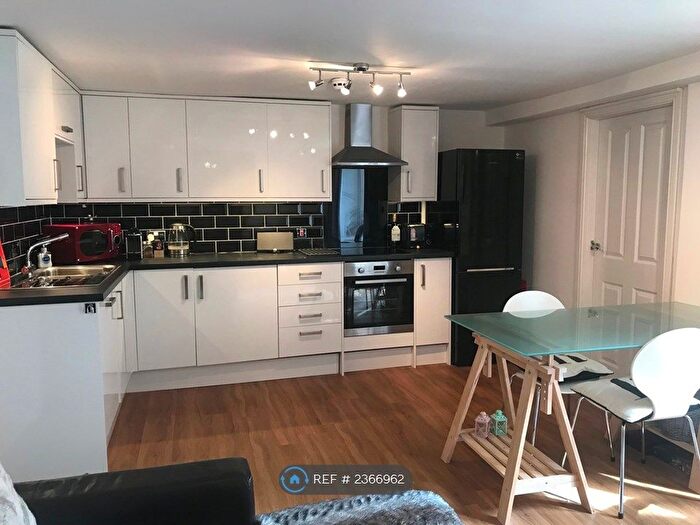 2 Bedroom Flat To Rent In Derngate, Northampton, NN1