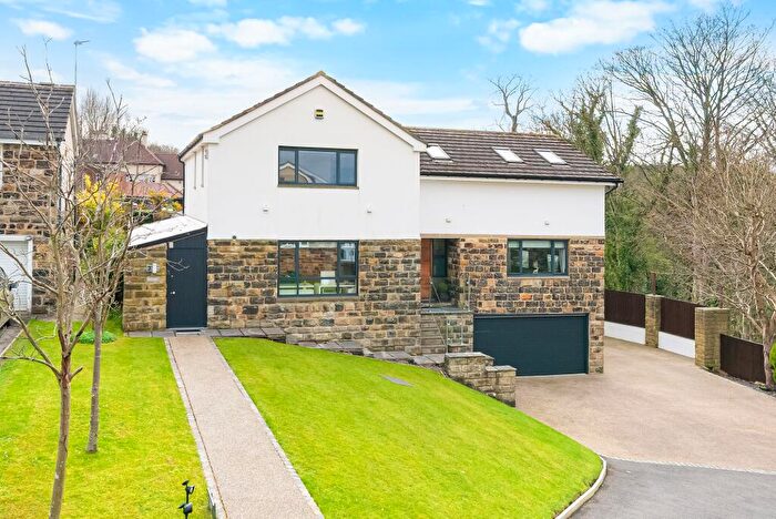 4 Bedroom Detached House For Sale In Oakdale Glen, Harrogate, HG1