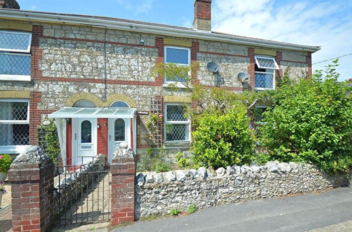 2 Bedroom Terraced House For Sale In Chain Free * Wroxall, PO38