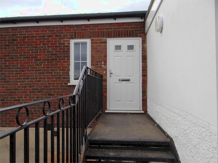 Studio To Rent In Hill Avenue, Amersham, HP6