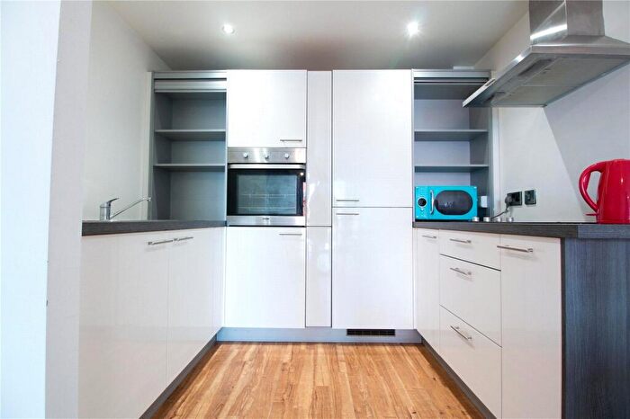 2 Bedroom Flat To Rent In The Courtyard, Stanhope St, Liverpool, L8