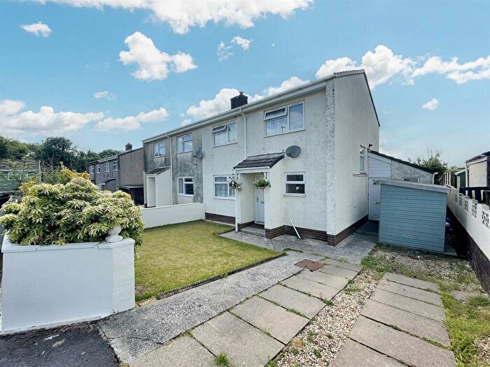 3 Bedroom Semi-Detached House For Sale In Is-Y-Llan, Llanddarog, Carmarthen, SA32