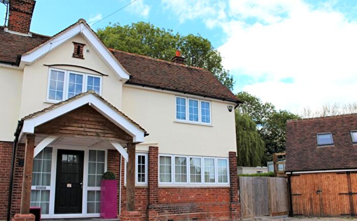 Maisonette To Rent In Main Road, Margaretting, CM4