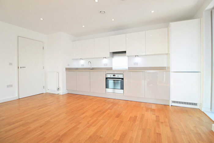 2 Bedroom Flat For Sale In Crossways, Windsor Road, Slough, SL1