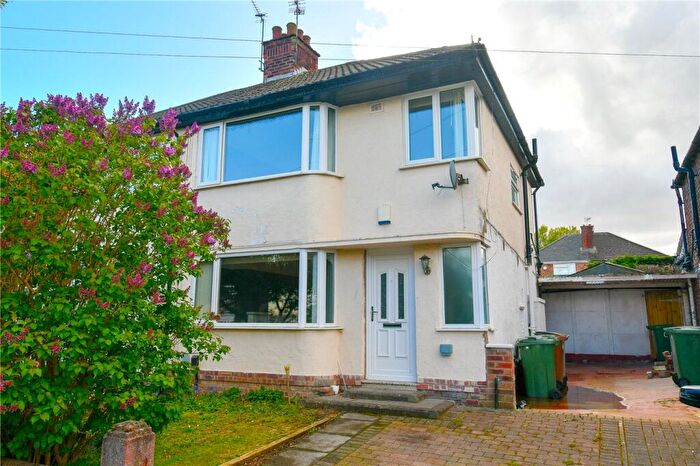 3 Bedroom Semi Detached House For Sale In Malpas Drive, Higher Bebington, Wirral, CH63
