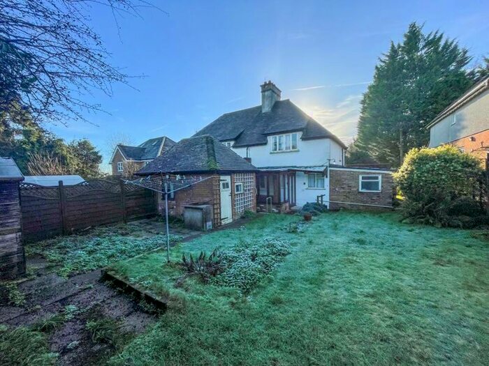 3 Bedroom Semi-Detached House For Sale In The Bit, Wigginton, Tring, HP23