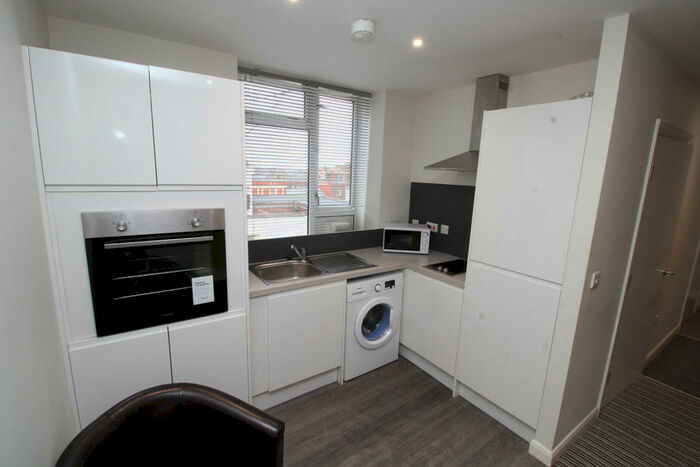 1 Bedroom Apartment To Rent In Centre Court, Paragon Street, HU1