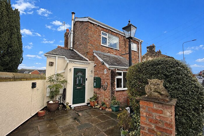 2 Bedroom Semi Detached House For Sale In Chelford Road, Macclesfield, SK10