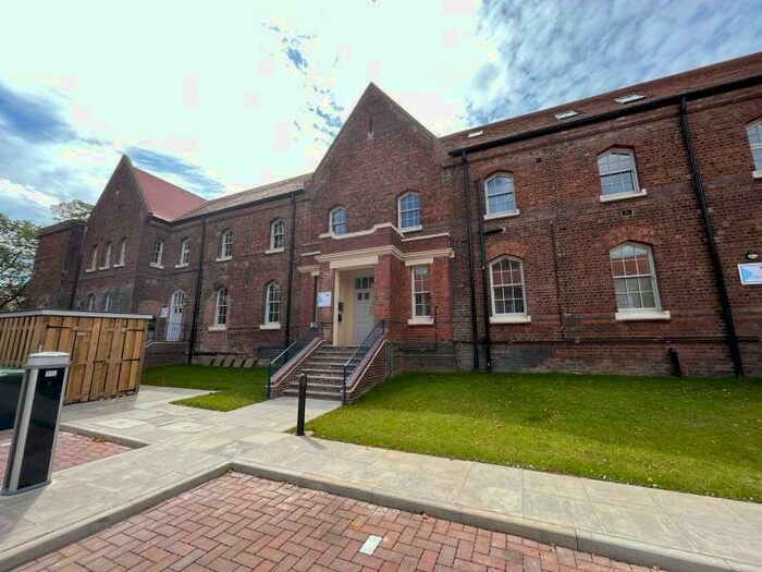 2 Bedroom Apartment To Rent In Florence Place, Arkell Way, Selly Oak, B29