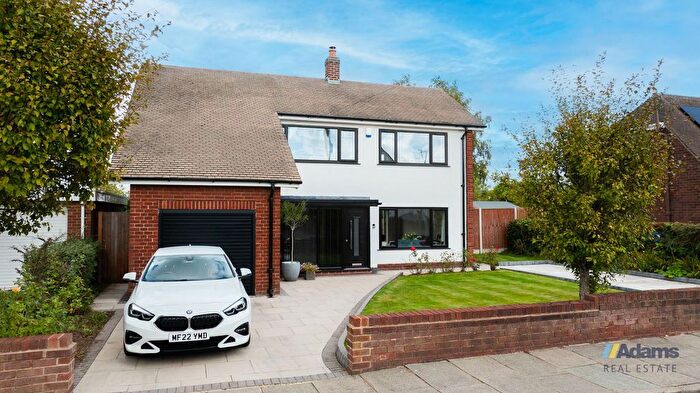 3 Bedroom Detached House For Sale In Ingham Road, Farnworth, Widnes, WA8