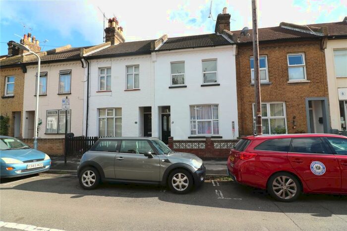 3 Bedroom Terraced House To Rent In Napier Avenue, Southend-on-Sea, Essex, SS1