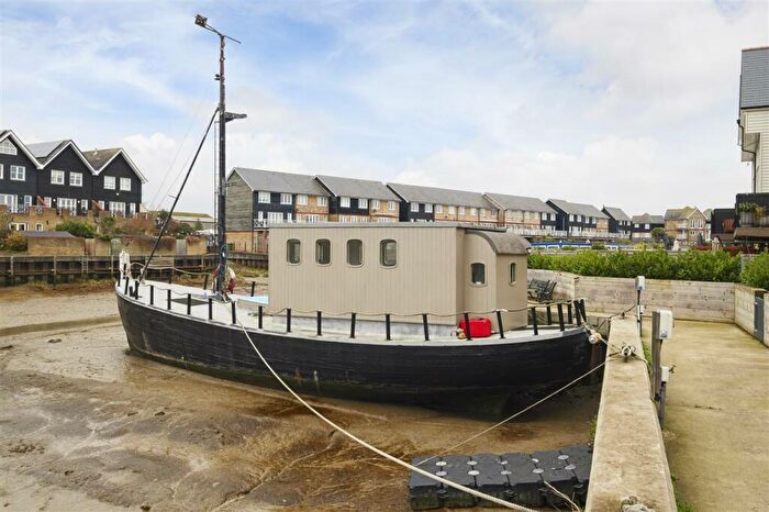 1 Bedroom Property To Rent In Maxwell, Standard Quay, Faversham, ME13