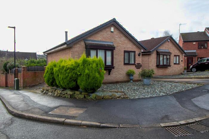 2 Bedroom Detached Bungalow To Rent In Cragdale Grove, Mosborough, S20