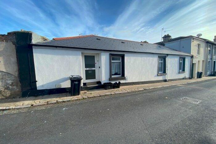 2 Bedroom Property To Rent In Teignmouth Road, Torquay TQ1