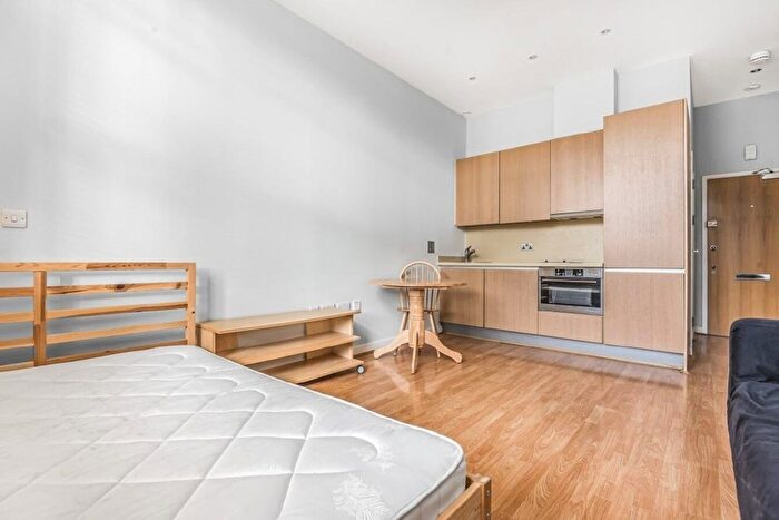Studio To Rent In Bromyard Avenue, Acton, London, W3