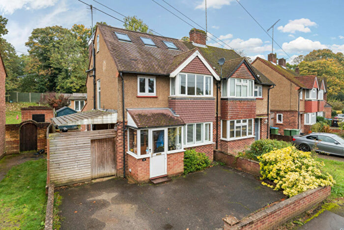 4 Bedroom Semi-Detached House For Sale In Locke King Road, Weybridge, KT13