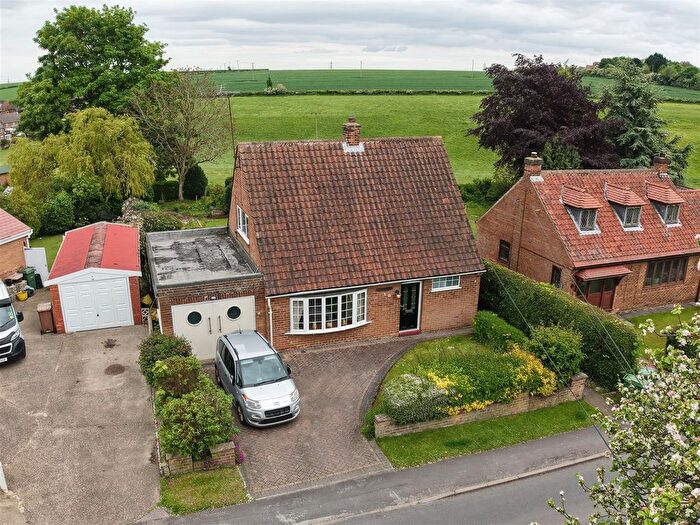 2 Bedroom Detached House For Sale In Rowley Road, Little Weighton, HU20